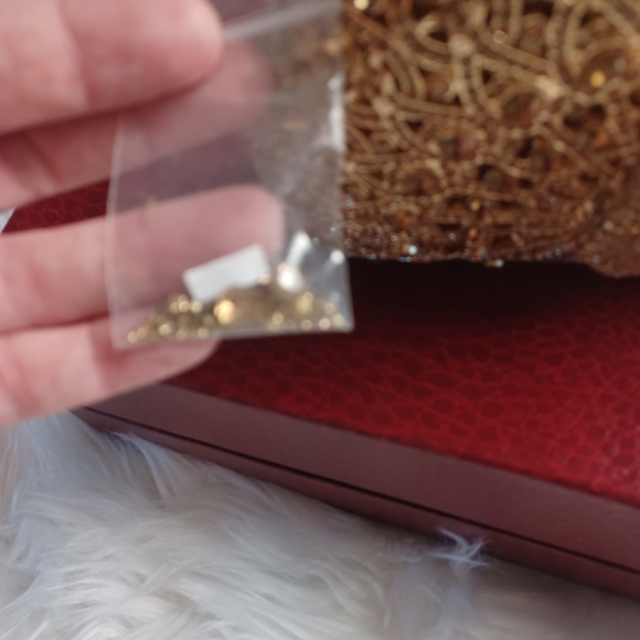 Peacock Clutch - Picture 5 of 5